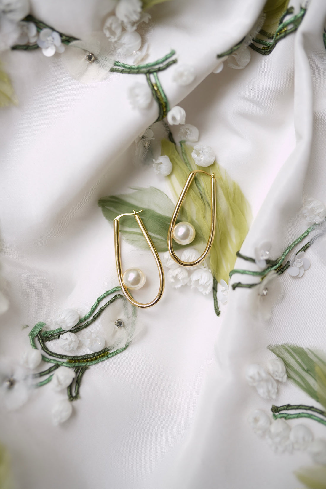The Pearly Loop