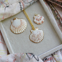 Petite Shell Charm