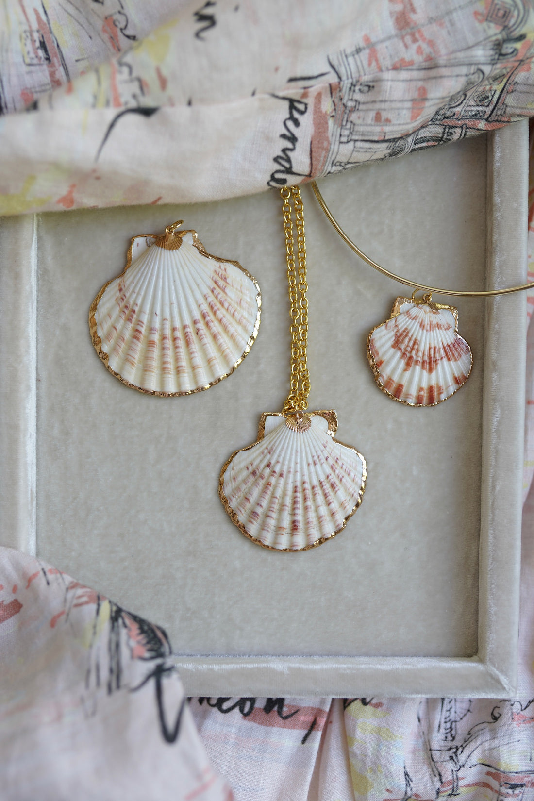 Petite Shell Charm