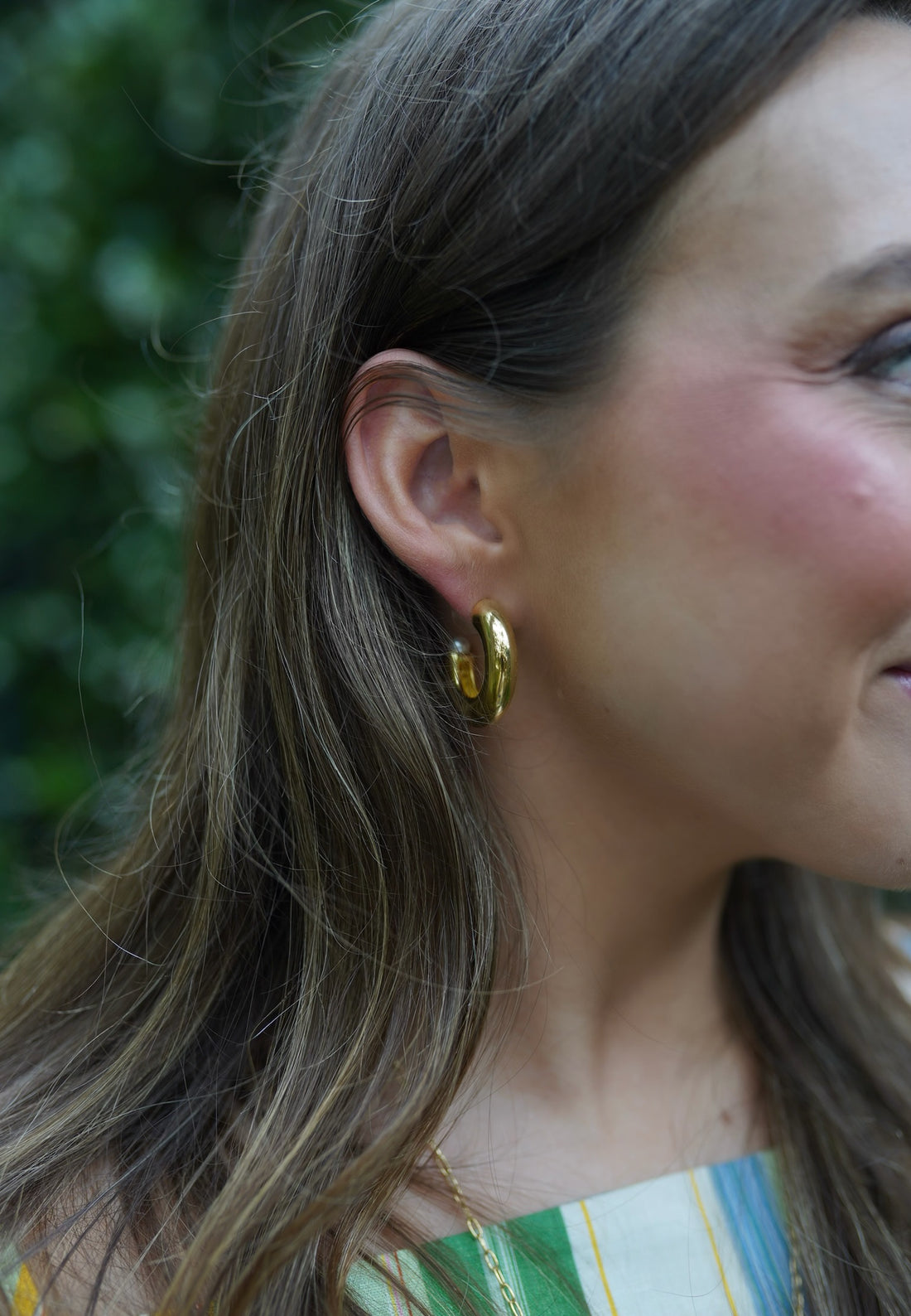 Petite chunky golden hoops + pearl