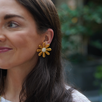 Canary & Blanc Mismatch Daisy Stud