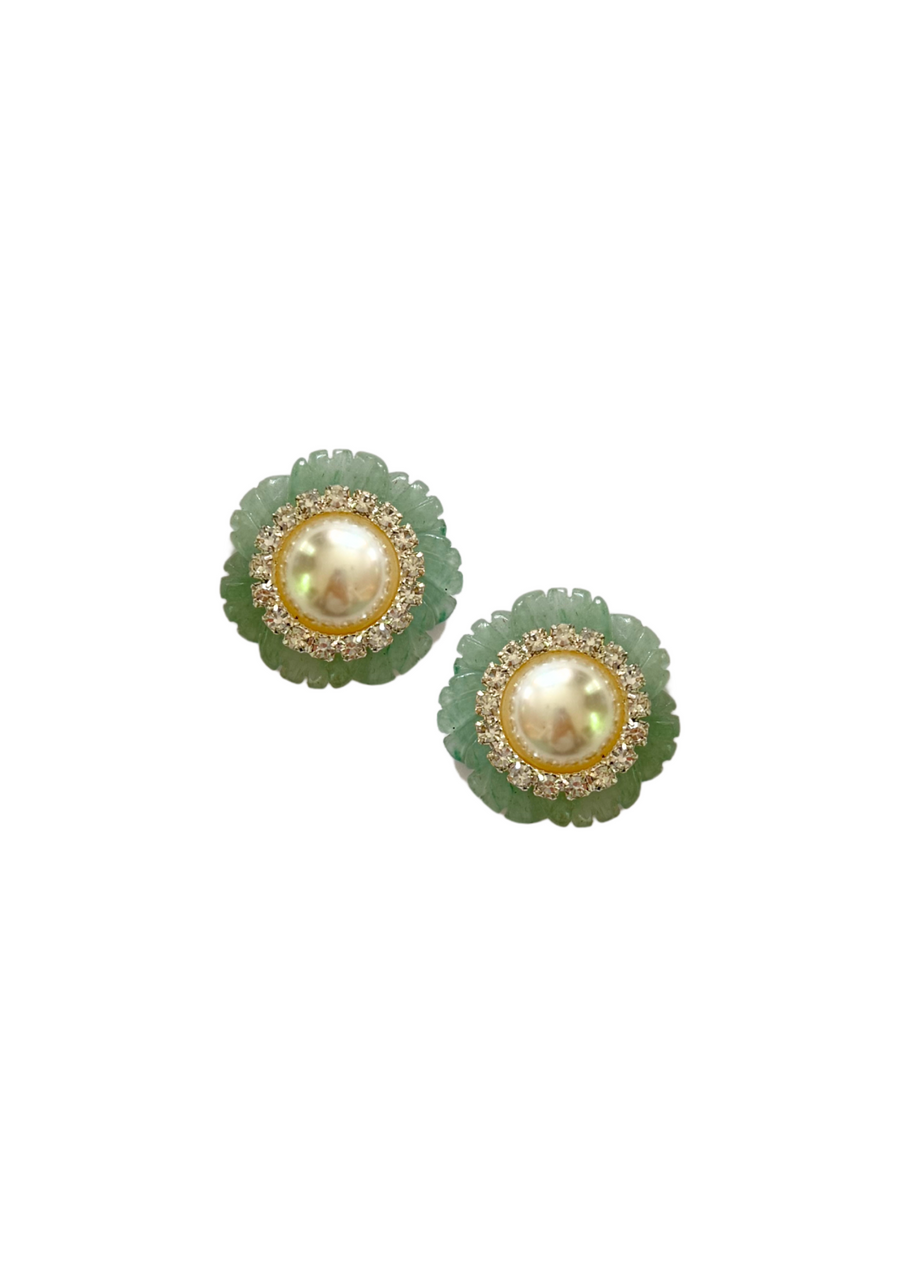 Grand Jade Quartz and Pearly Studs