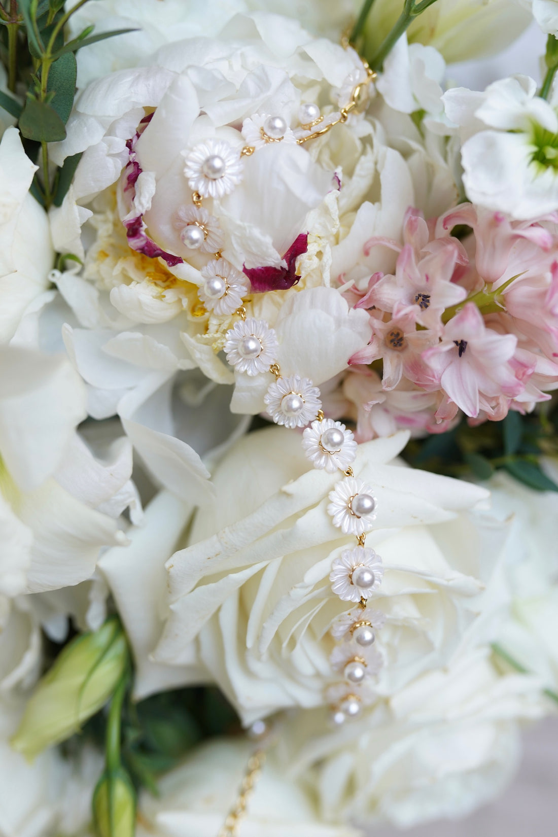 Mother of Pearl Wildflower Necklace