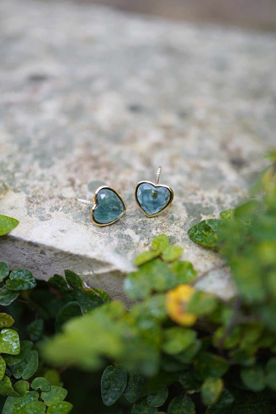 London Blue Bezel Heart Embellished Earwire