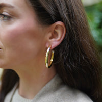 Medium Chunky golden hoops + pearl