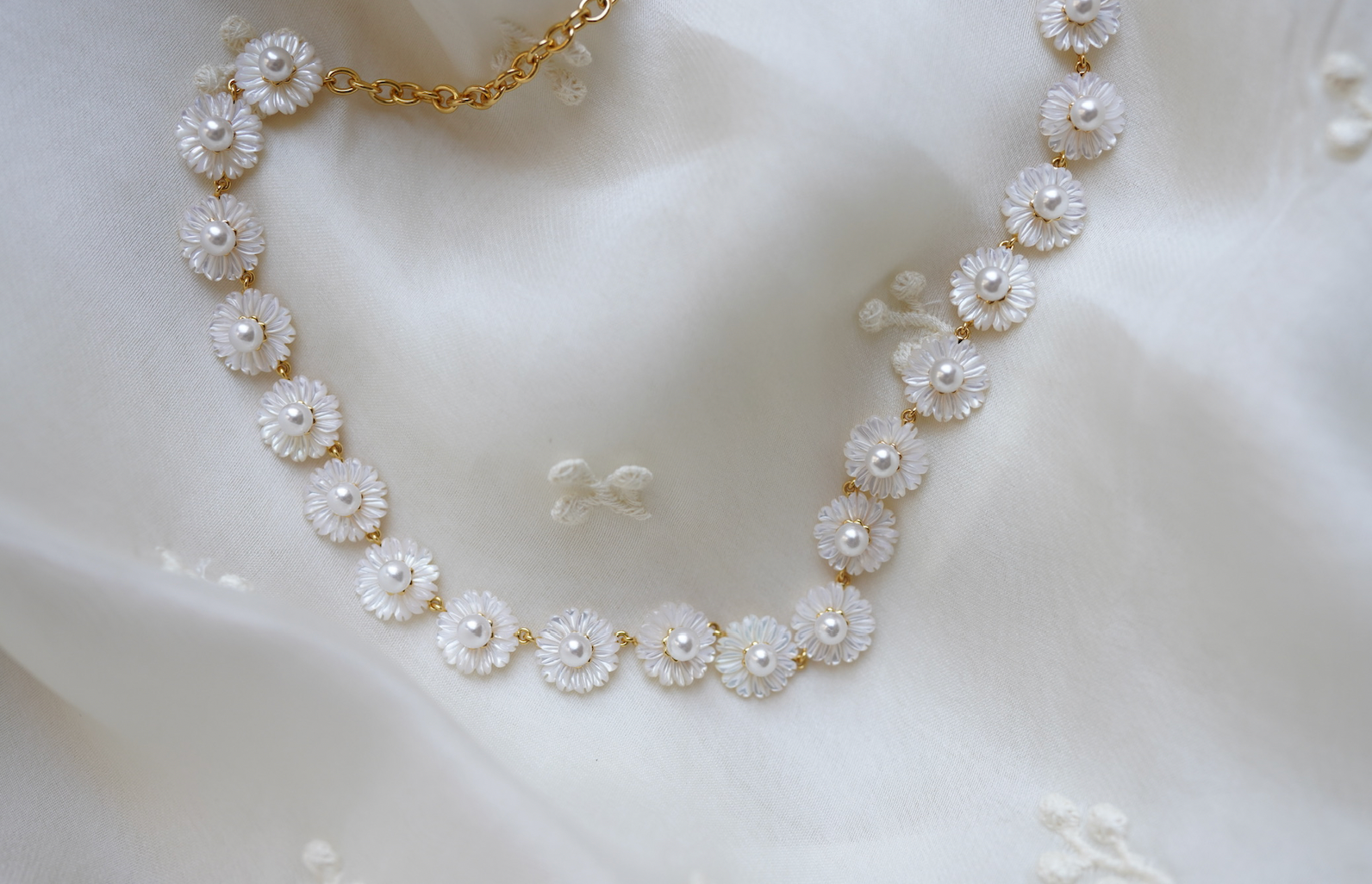 Mother of Pearl Wildflower Necklace