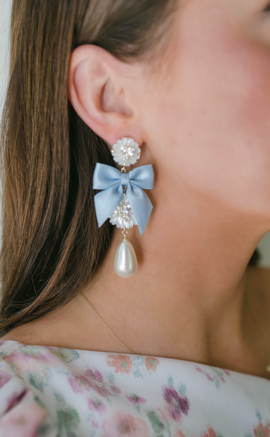 Blue pearl studs deals