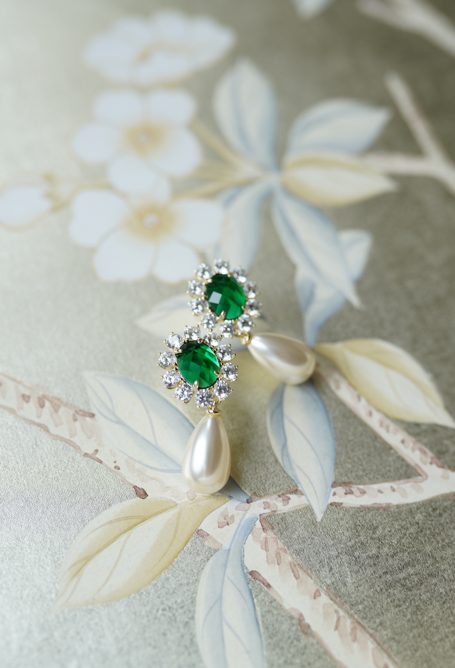 Emerald Pearl Drop